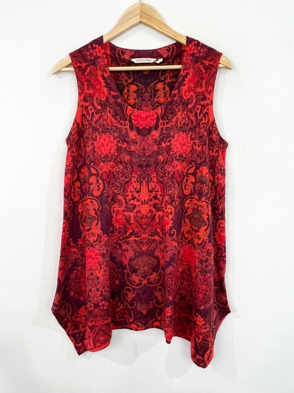 Soft Surroundings Red Printed Tunic Top Medium Sleeveless Paisley Printed Blouse